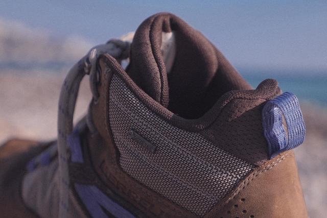 穿著Merrel(邁樂)戶外鞋陪著我上山下海,一雙即能滿足旅途上不同需求