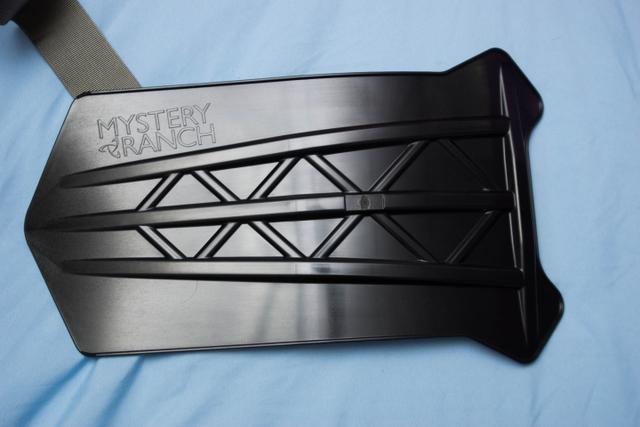 一個好用的包,神秘農場Mystery Ranch戶外狩獵露營登山包開箱