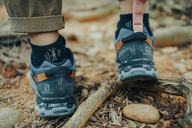 薩洛蒙salomon越野跑鞋實測,穿梭城市戶外和大自然來場親密約會