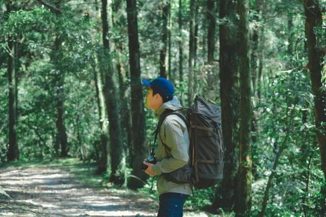 夏日戶外穿搭,套上Fjallraven北極狐新款系列擺脫黏膩感