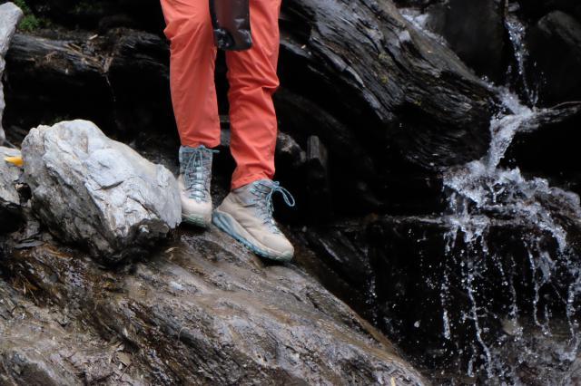 那些年我們一起穿過的戶外裝備,HOKA ONE ONE真的能登山嗎?