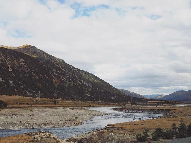 還記得那年秋天的稻城亞丁嗎?第一次去稻城亞丁旅游心得體會