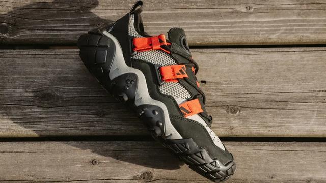 adidas阿迪達斯CONSORTIUM支線新品,山系復古怎么搭都帥