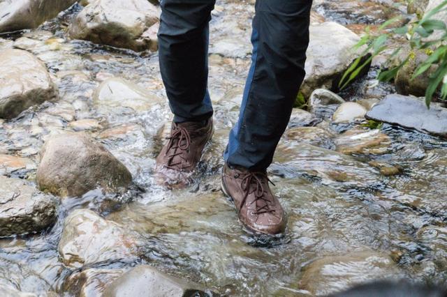 上學(xué)時(shí)買不起的戶外鞋,戶外頂尖品牌之一的LOWA低幫徒步鞋實(shí)測(cè)