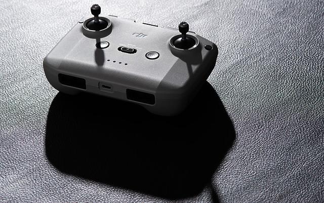 大疆DJI Mavic Air 2無人機真機開箱,航拍飛行入門之選