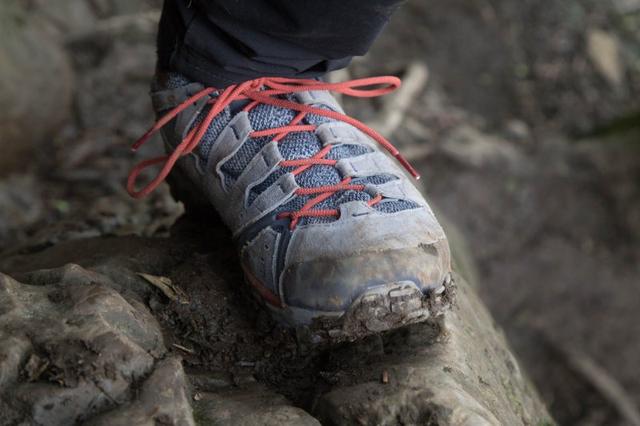 AKU意大利防水低幫登山鞋測評,給你章魚般的抓地力