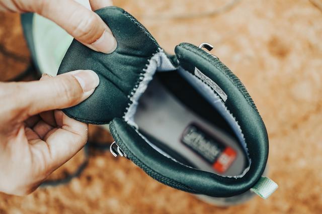 登山鞋女孩子穿,一雙女性專屬的Salomon薩洛蒙登山鞋