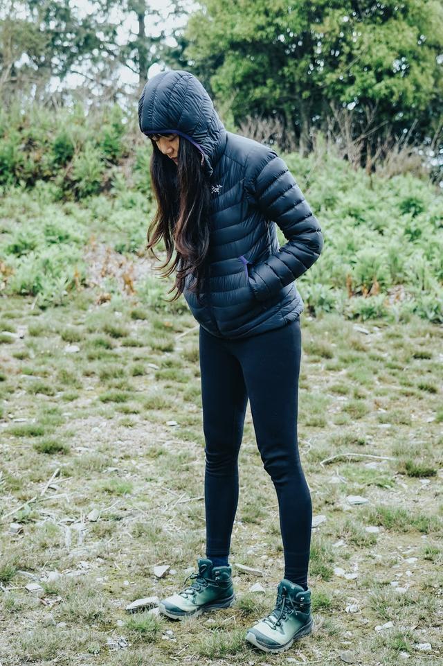 登山鞋女孩子穿,一雙女性專屬的Salomon薩洛蒙登山鞋