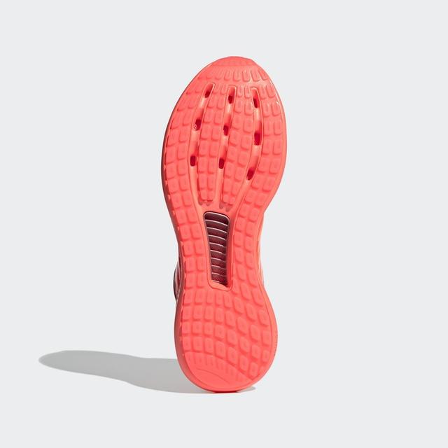 adidas阿迪達斯推出CLIMACOOL系列跑鞋,雙足無死角的涼感