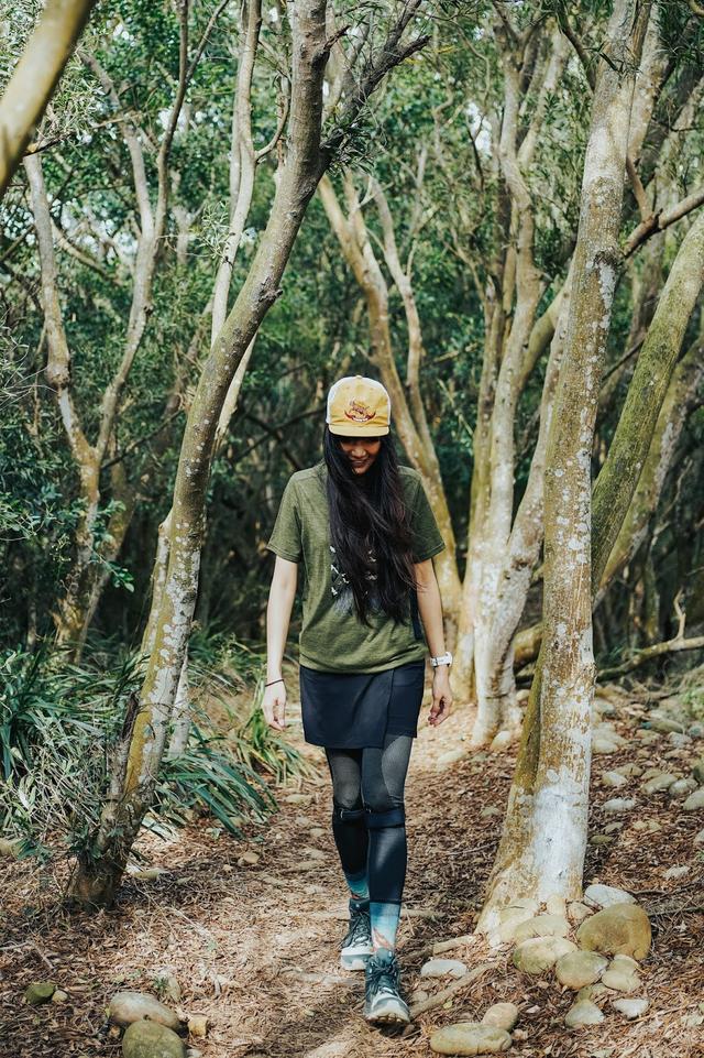 登山鞋女孩子穿,一雙女性專屬的Salomon薩洛蒙登山鞋