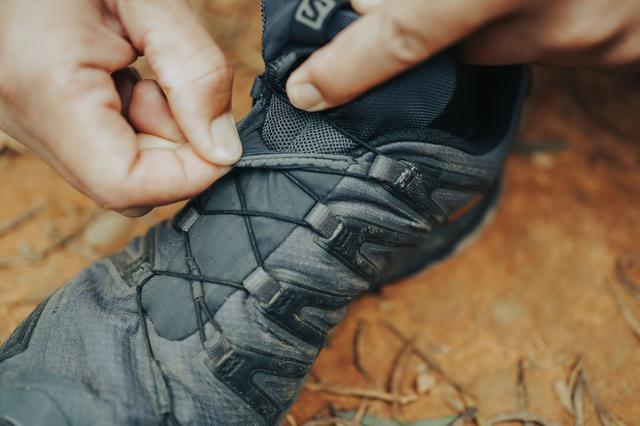 薩洛蒙salomon越野跑鞋實測,穿梭城市戶外和大自然來場親密約會