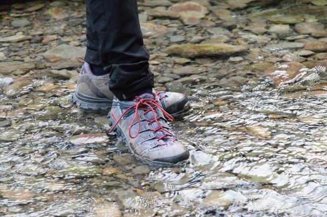 AKU意大利防水低幫登山鞋測評,給你章魚般的抓地力