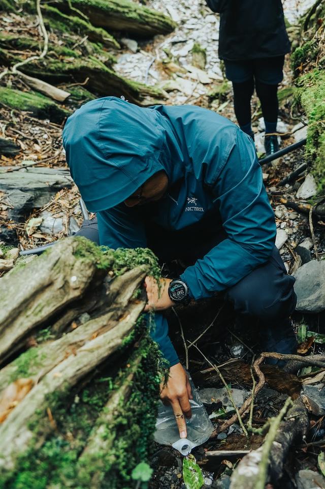 需要一件軟殼外套嗎?始祖鳥Arc’teryx Gamma SL實測