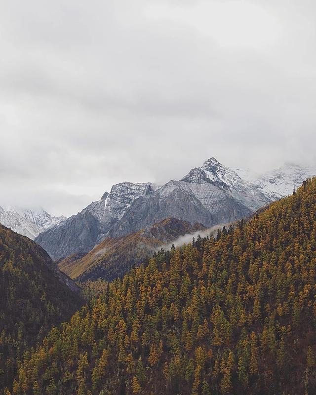還記得那年秋天的稻城亞丁嗎?第一次去稻城亞丁旅游心得體會
