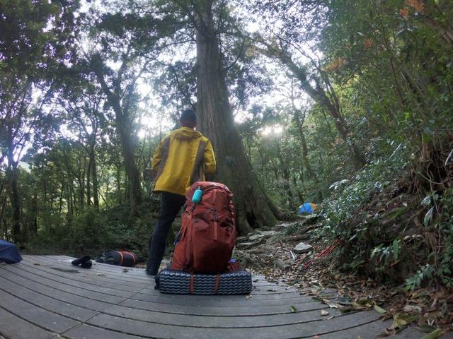 爬山有什么要注意的?登山照明、定位通訊、登山安全