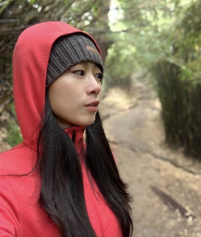 Icebreaker連帽羊毛外套評測,一穿就愛上的新西蘭戶外品牌