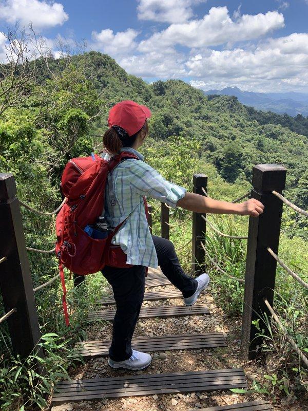 穿上Columbia哥倫比亞防水徒步鞋,隨時說走就走的輕松郊外游