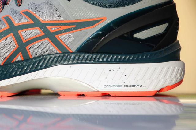 ASICS亞瑟士GEL-KAYANO 27跑鞋,讓你跑得更長久