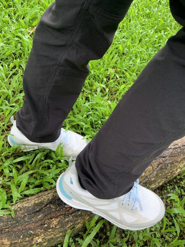 穿上Columbia哥倫比亞防水徒步鞋,隨時說走就走的輕松郊外游