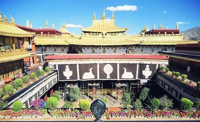 大昭寺與舊城區,每一個到拉薩旅游的人都會來的地方