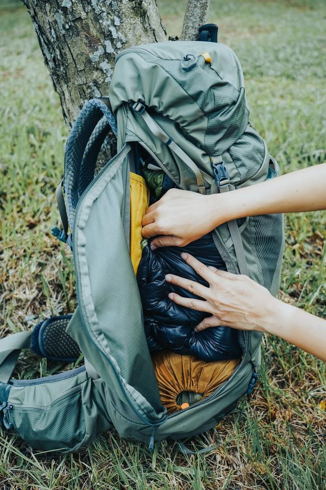 GREGORY(格里高利)新款背包開箱實測,兼具背負與輕量化的登山包