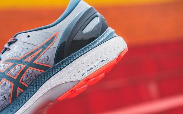 今天穿著剛買的ASICS亞瑟士GELKAYANO 27跑鞋實(shí)跑分享