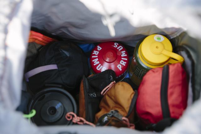 實(shí)用露營教學(xué),野外露營背包收納攻略