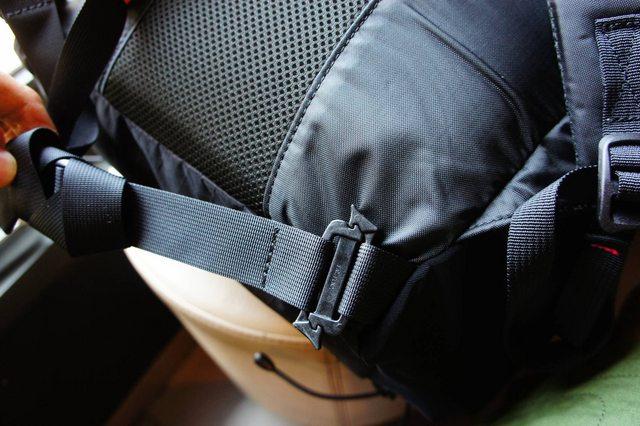 小眾日系戶(hù)外品牌山と道通勤背包開(kāi)箱,山系妹子常穿的品牌