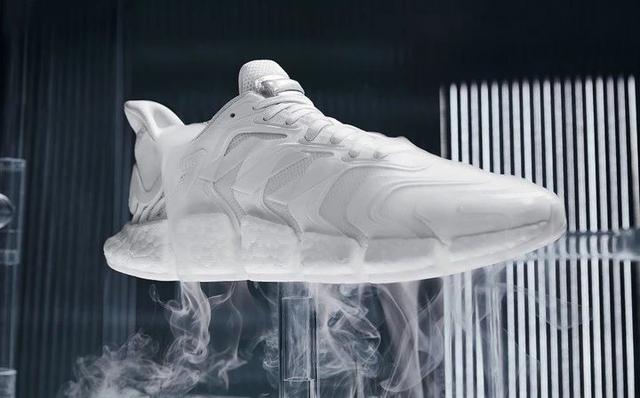 adidas推出全新CLIMACOOL系列跑鞋,夏日帶來清涼跑步體驗