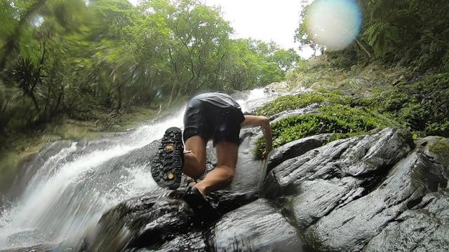 選擇適合自己的戶外涼鞋,TEVA、SUICOKE、CHACO、LUNA測試