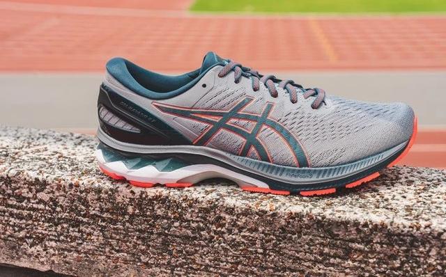 今天穿著剛買的ASICS亞瑟士GELKAYANO 27跑鞋實(shí)跑分享