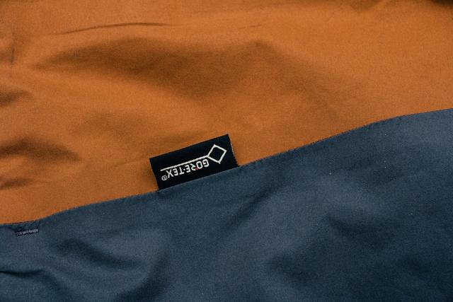 不準時的開箱,都市、旅行、郊山都能穿的Lafuma(樂飛葉)沖鋒衣