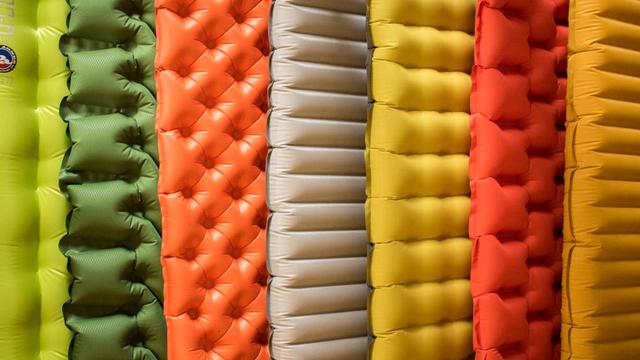 野外露營想要睡得更好?讓你一覺到天亮的露營必備用品和知識技巧