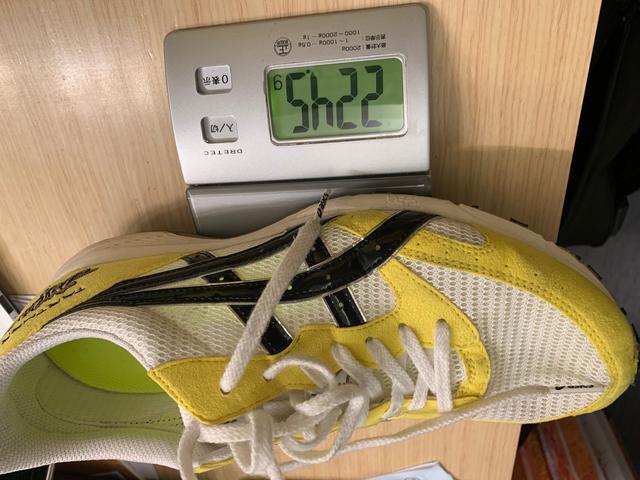 亞瑟士跑鞋上腳體驗,ASICS亞瑟士的第一雙碳板跑鞋