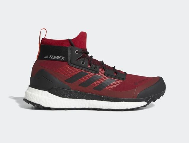 驢友推薦,穿一款時尚的登山鞋好好保護雙腳