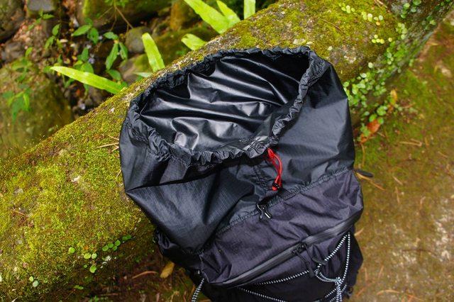 小眾日系戶(hù)外品牌山と道通勤背包開(kāi)箱,山系妹子常穿的品牌