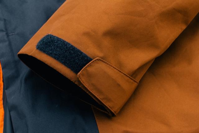 不準時的開箱,都市、旅行、郊山都能穿的Lafuma(樂飛葉)沖鋒衣