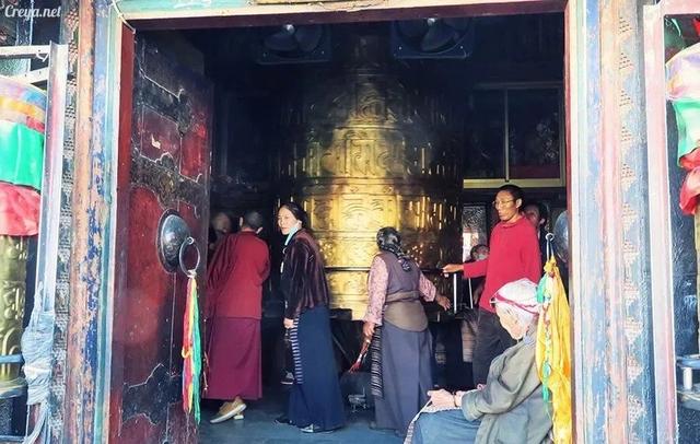 大昭寺與舊城區,每一個到拉薩旅游的人都會來的地方