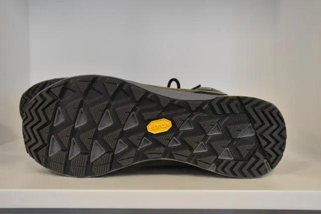 Merrell邁樂的登山鞋怎么樣?第一次穿出去測評會有什么驚喜?