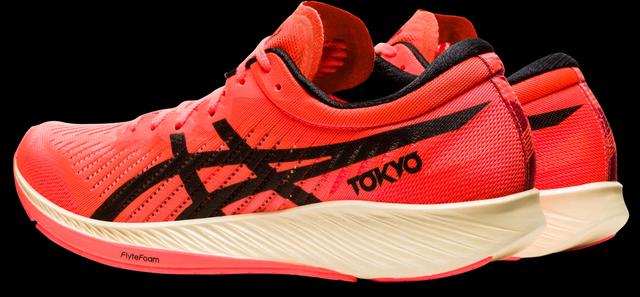 Nike Next%開售,三大運動品牌競速跑鞋正面交鋒