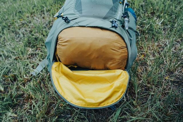 GREGORY(格里高利)新款背包開箱實測,兼具背負與輕量化的登山包