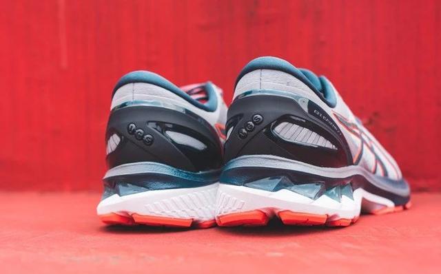 今天穿著剛買的ASICS亞瑟士GELKAYANO 27跑鞋實(shí)跑分享