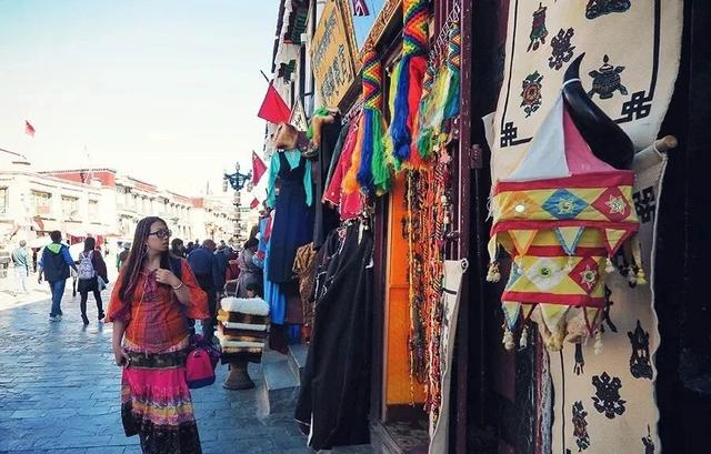 大昭寺與舊城區,每一個到拉薩旅游的人都會來的地方