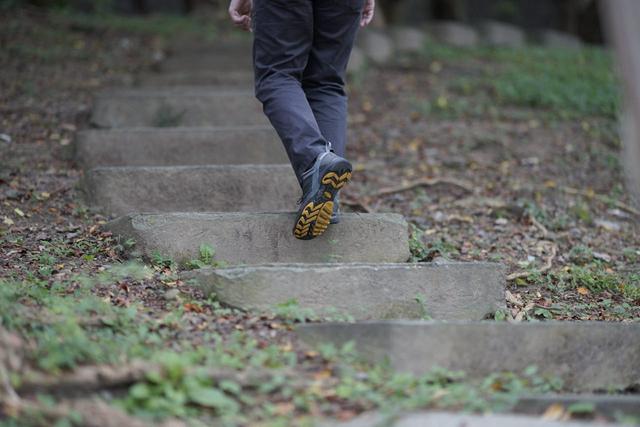 美國制造的人氣戶外休閑鞋品牌,KEEN防水透氣徒步登山鞋實測