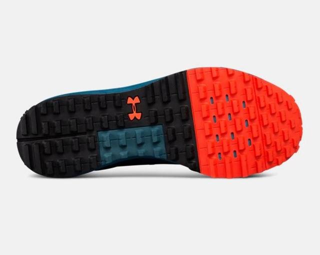 驢友推薦,穿一款時尚的登山鞋好好保護雙腳