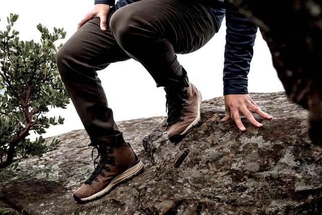 驢友推薦,穿一款時尚的登山鞋好好保護雙腳