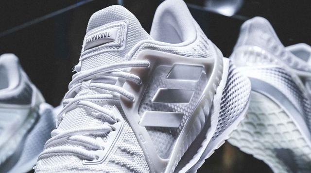 夏日搭配就要跑起來(lái),這3雙阿迪達(dá)斯adidas跑鞋介紹給大家