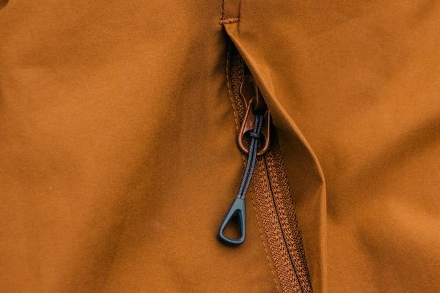 不準時的開箱,都市、旅行、郊山都能穿的Lafuma(樂飛葉)沖鋒衣