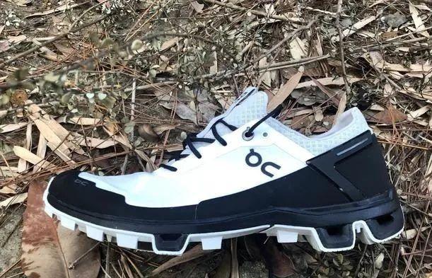 3款越野跑鞋對比,不同品牌哪款最舒適?