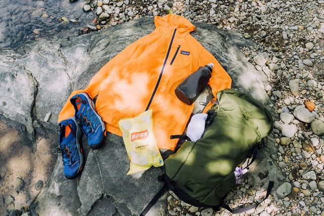 一起去爬山,夏日戶外徒步帶上“它們”讓旅程更有趣